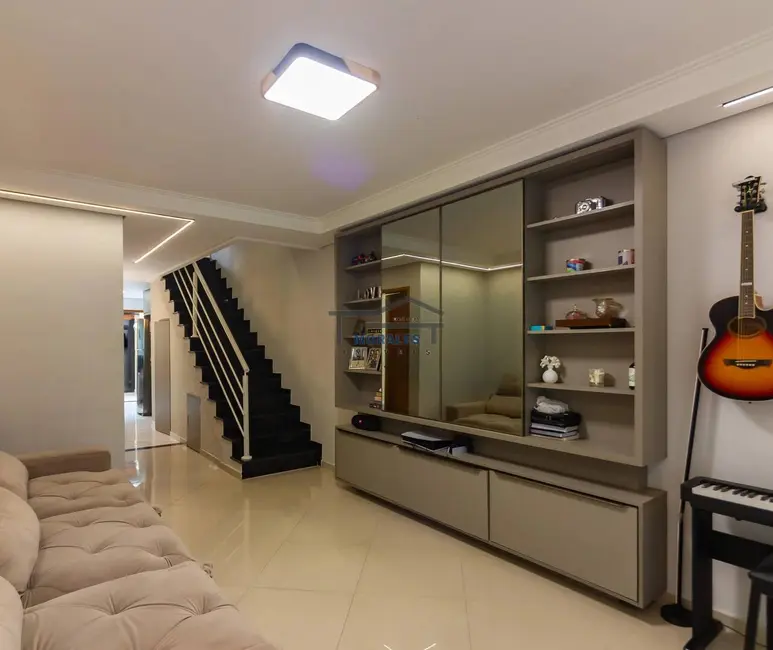 Foto 2 de Sobrado com 3 quartos à venda, 120m2 em Cipava, Osasco - SP