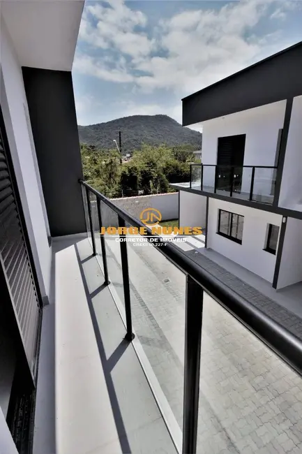 Foto 7 de Casa de Condomínio com 2 quartos à venda, 95m2 em Jardim Capricórnio, Caraguatatuba - SP