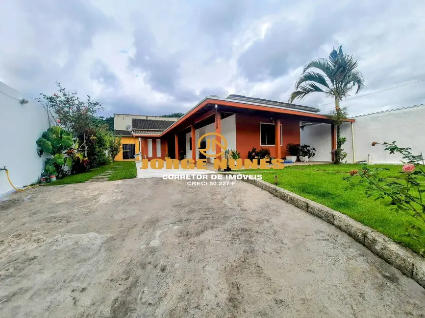 Foto 2 de Casa com 2 quartos à venda, 274m2 em Jardim Califórnia, Caraguatatuba - SP