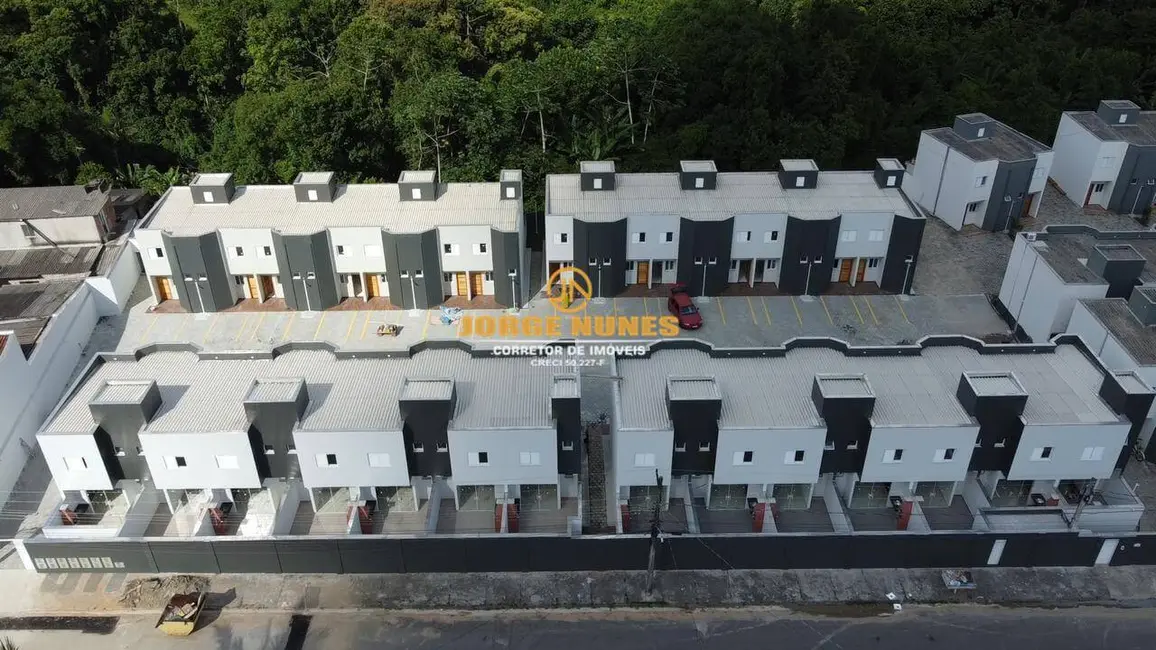 Foto 2 de Casa à venda, 84m2 em Rio do Ouro, Caraguatatuba - SP