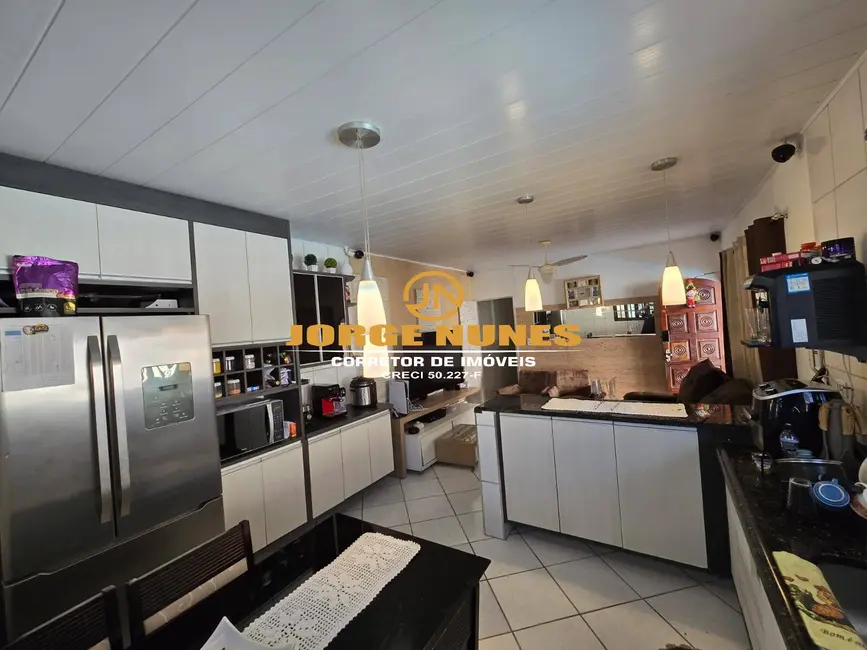 Casa com 3 quartos à venda, 210m2 em Balneário dos Golfinhos, Caraguatatuba - SP - imagem 9 Foto 9 de Casa com 3 quartos à venda, 210m2 em Balneário dos Golfinhos, Caraguatatuba - SP