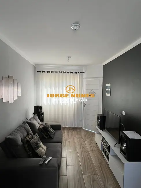 Casa com 2 quartos à venda, 47m2 em Caraguatatuba - SP - imagem 4 Foto 4 de Casa com 2 quartos à venda, 47m2 em Caraguatatuba - SP