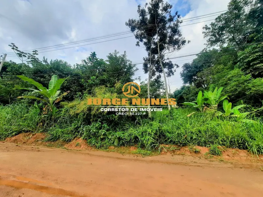 Foto 1 de Terreno / Lote à venda em Caraguatatuba - SP