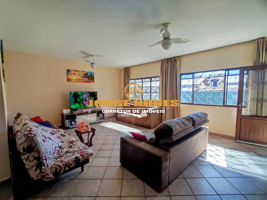 Foto 7 de Sobrado com 3 quartos à venda, 212m2 em Caraguatatuba - SP