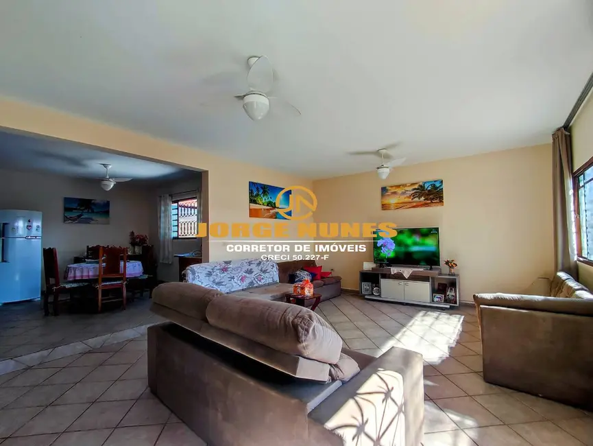 Foto 6 de Sobrado com 3 quartos à venda, 212m2 em Caraguatatuba - SP