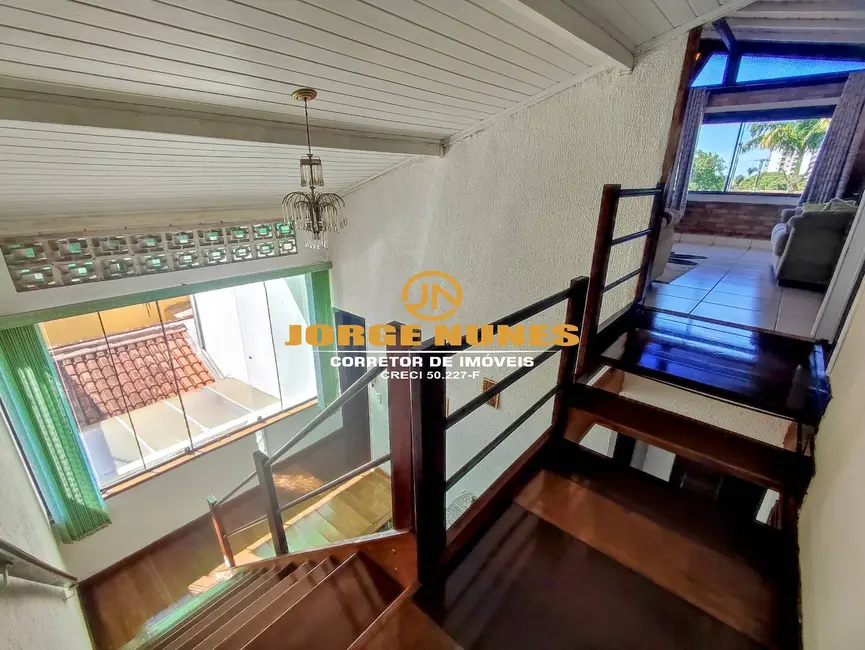 Foto 30 de Sobrado à venda, 450m2 em Caraguatatuba - SP