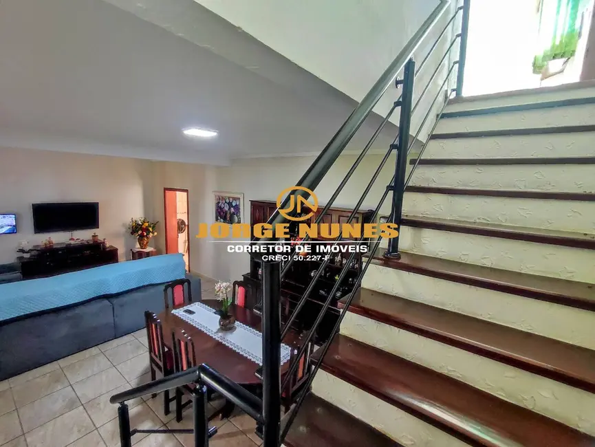 Foto 17 de Sobrado à venda, 450m2 em Caraguatatuba - SP