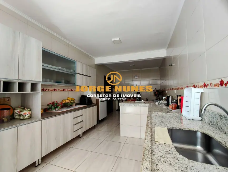 Foto 8 de Sobrado à venda, 450m2 em Caraguatatuba - SP