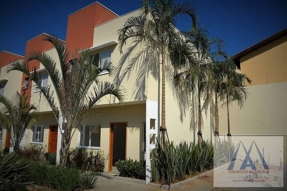 Foto 2 de Casa de Condomínio com 3 quartos para alugar, 87m2 em Vila Oliveira, Mogi Das Cruzes - SP