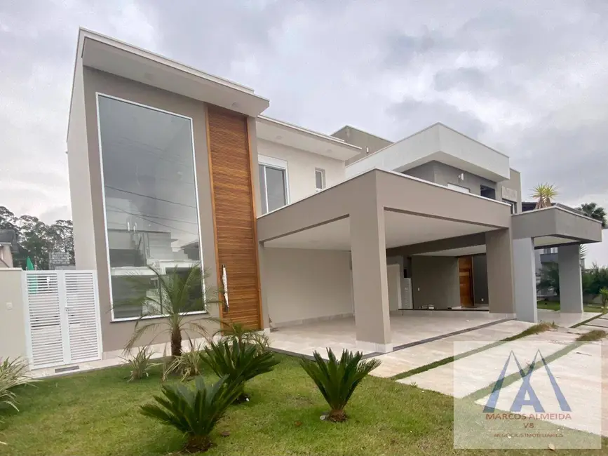 Foto 1 de Casa de Condomínio com 4 quartos à venda, 213m2 em Botujuru, Mogi Das Cruzes - SP
