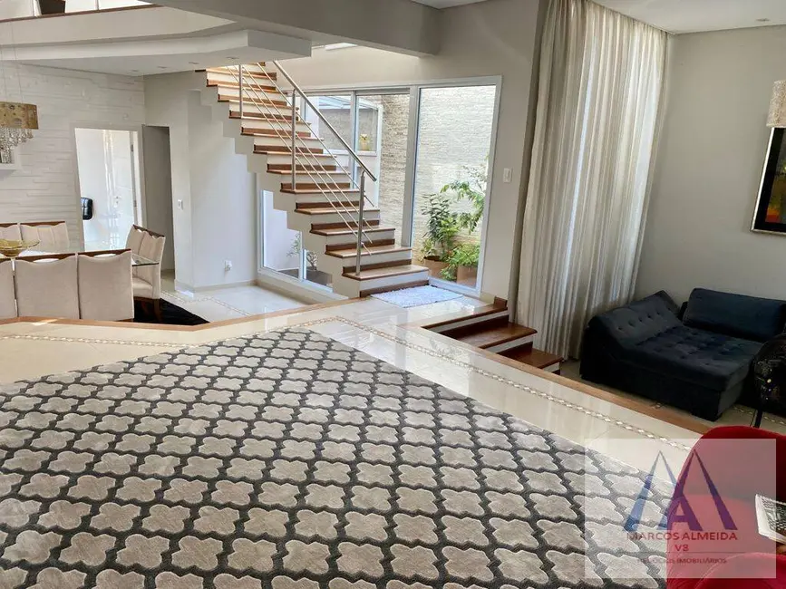 Foto 5 de Casa com 3 quartos à venda, 340m2 em Vila Oliveira, Mogi Das Cruzes - SP