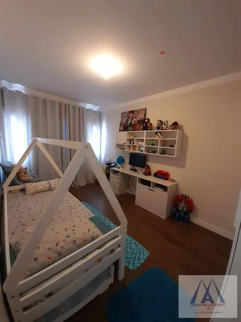 Foto 9 de Sobrado com 3 quartos à venda, 223m2 em Jardim Santa Teresa, Mogi Das Cruzes - SP