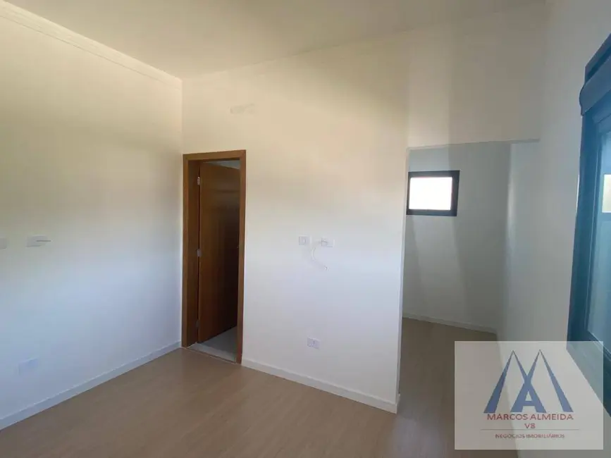 Foto 4 de Casa de Condomínio com 3 quartos à venda, 230m2 em Fazenda Rodeio, Mogi Das Cruzes - SP