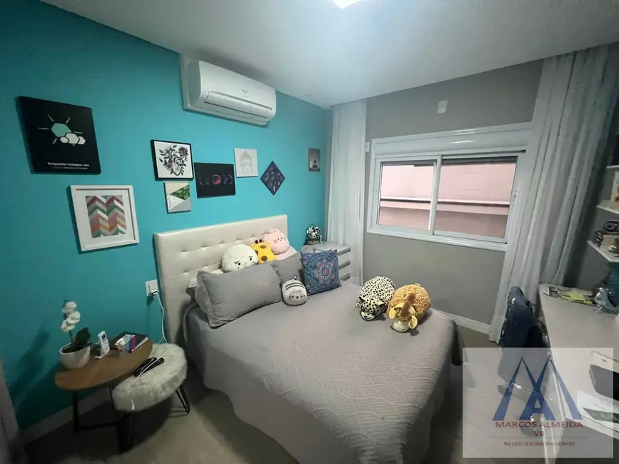 Foto 9 de Casa de Condomínio com 3 quartos à venda, 320m2 em Botujuru, Mogi Das Cruzes - SP