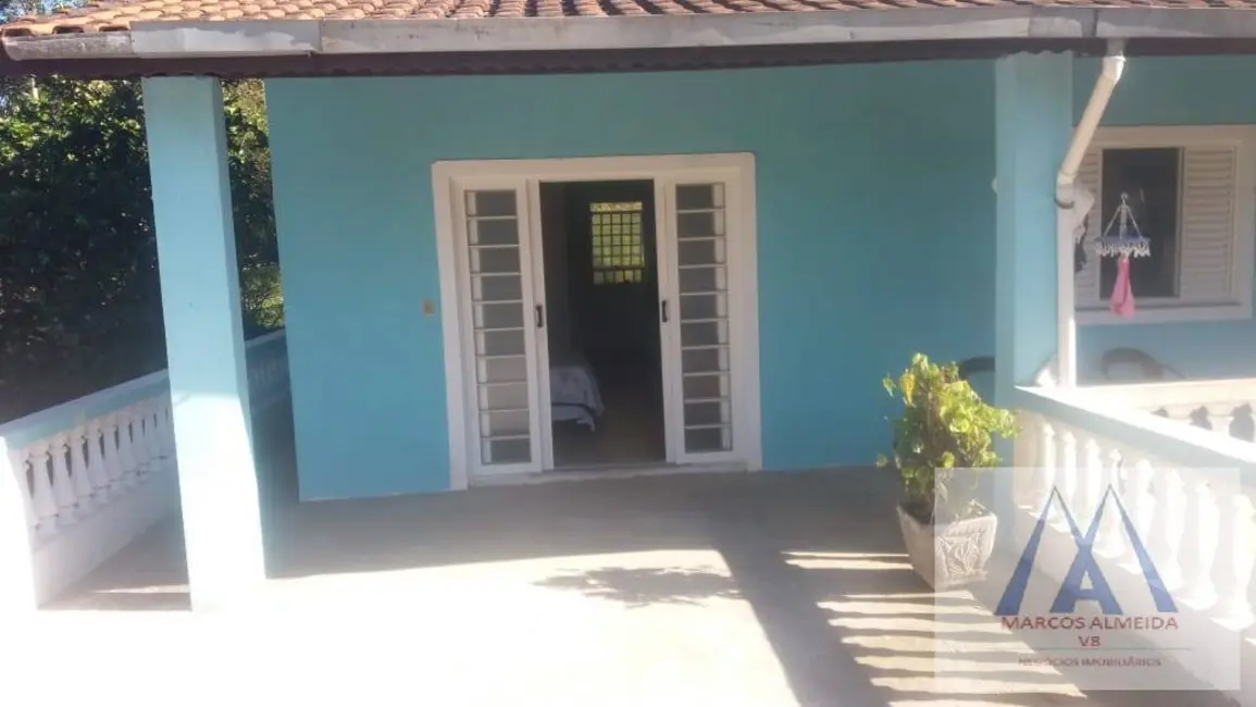 Chácara com 3 quartos à venda, 2450m2 em Biritiba Mirim - SP - imagem 8 Foto 8 de Chácara com 3 quartos à venda, 2450m2 em Biritiba Mirim - SP