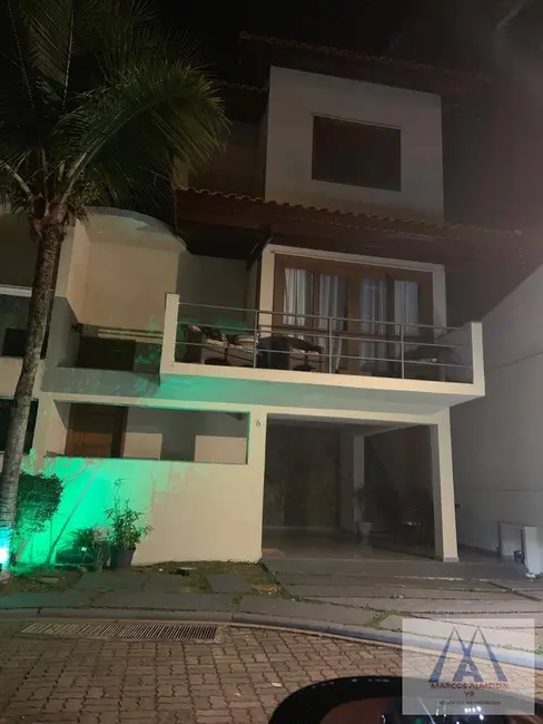 Foto 1 de Casa de Condomínio com 3 quartos à venda, 300m2 em Vila Oliveira, Mogi Das Cruzes - SP