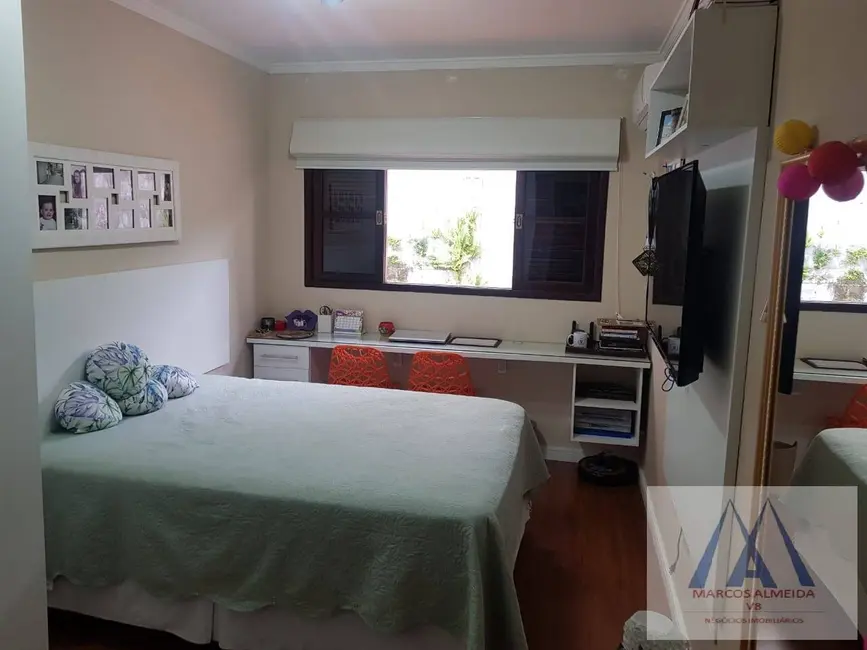 Foto 4 de Casa com 3 quartos à venda, 150m2 em Chácara Jafet, Mogi Das Cruzes - SP