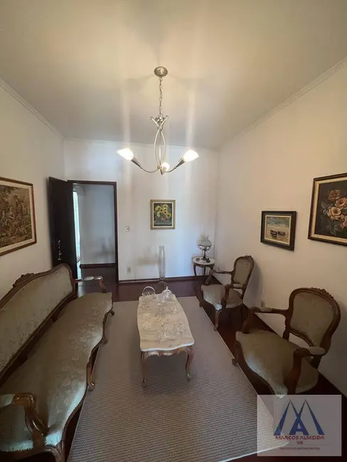 Foto 2 de Sobrado com 4 quartos à venda, 176m2 em Vila Suissa, Mogi Das Cruzes - SP