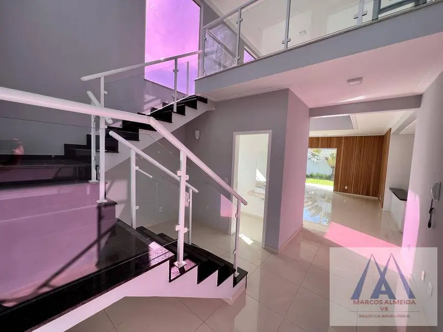 Foto 2 de Casa de Condomínio com 3 quartos à venda, 240m2 em Botujuru, Mogi Das Cruzes - SP