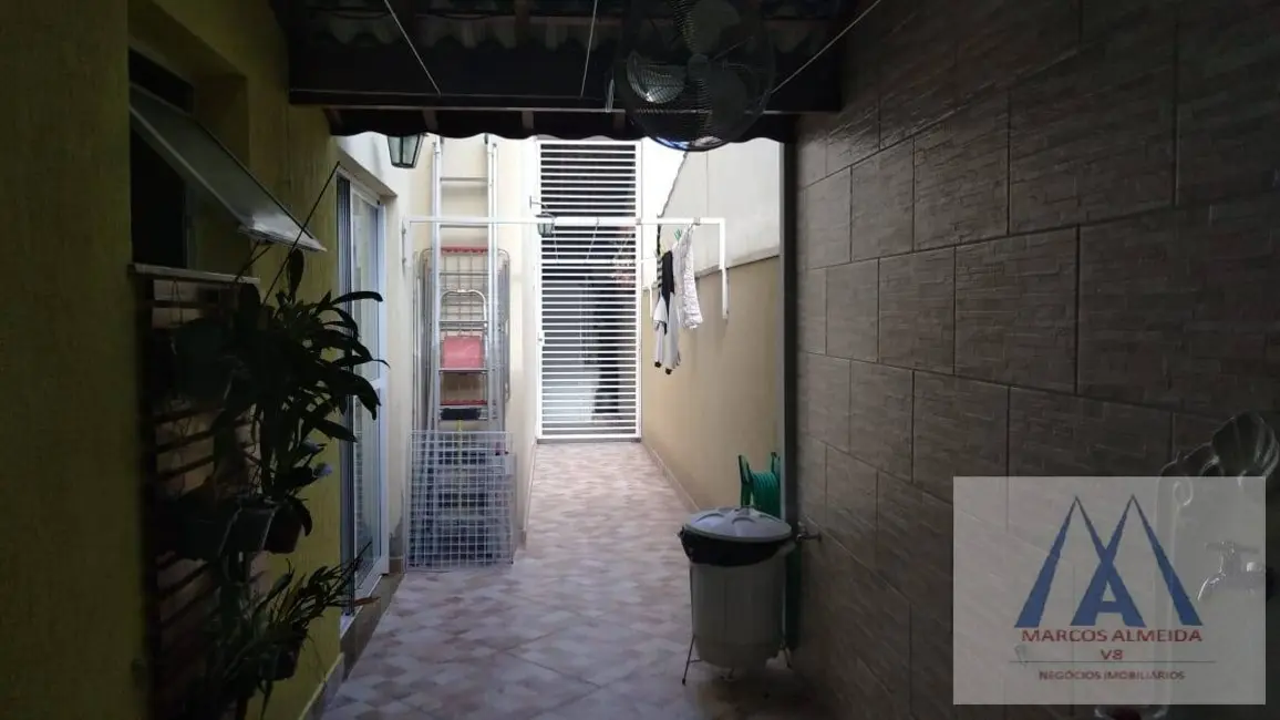 Foto 5 de Sobrado com 3 quartos à venda, 180m2 em Vila Cecília, Mogi Das Cruzes - SP