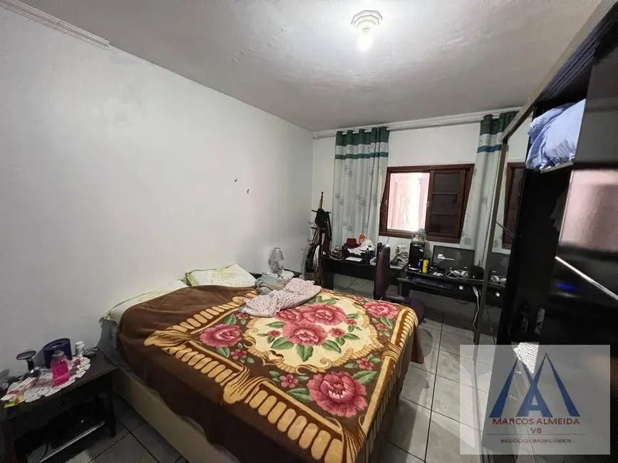 Foto 5 de Casa com 6 quartos à venda, 150m2 em Vila Mathias, Mogi Das Cruzes - SP
