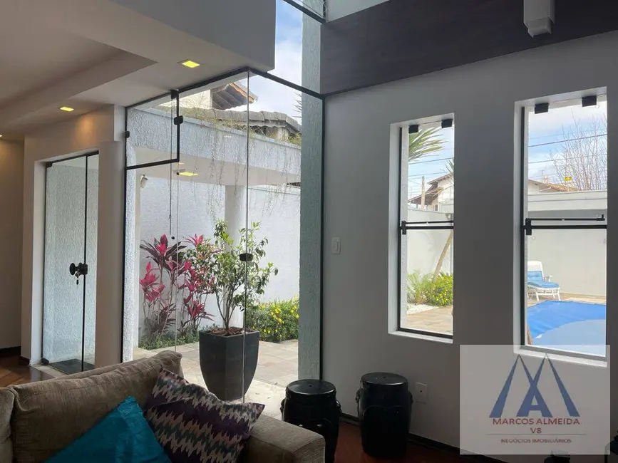 Foto 8 de Sobrado com 3 quartos à venda, 215m2 em Vila Oliveira, Mogi Das Cruzes - SP