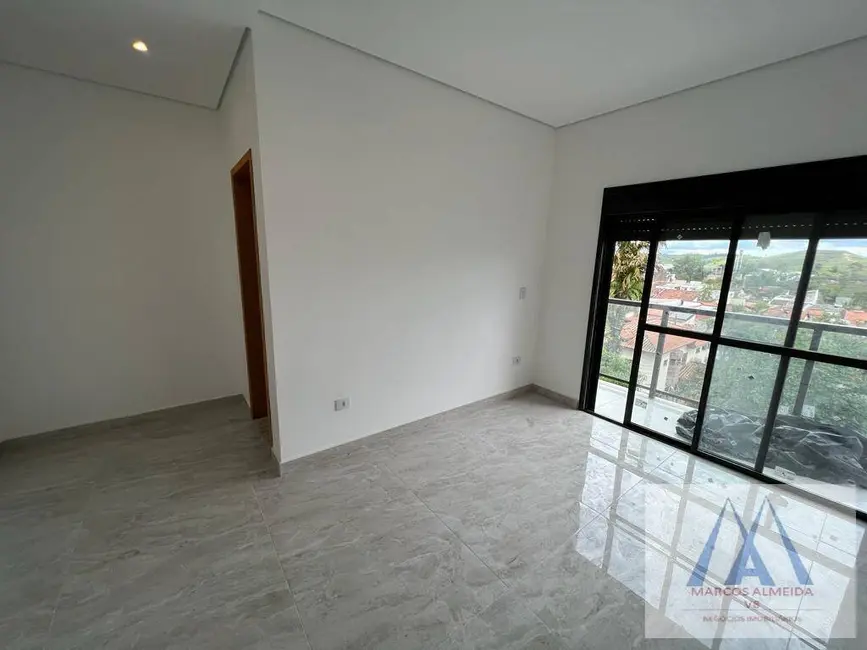 Foto 2 de Casa com 3 quartos à venda, 270m2 em Vila Suissa, Mogi Das Cruzes - SP