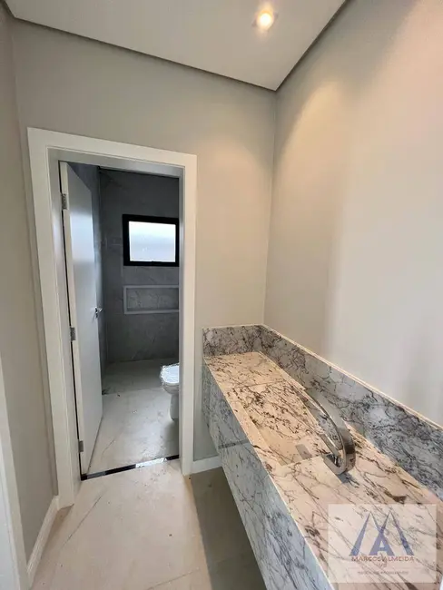 Foto 6 de Casa de Condomínio com 4 quartos à venda, 262m2 em Botujuru, Mogi Das Cruzes - SP