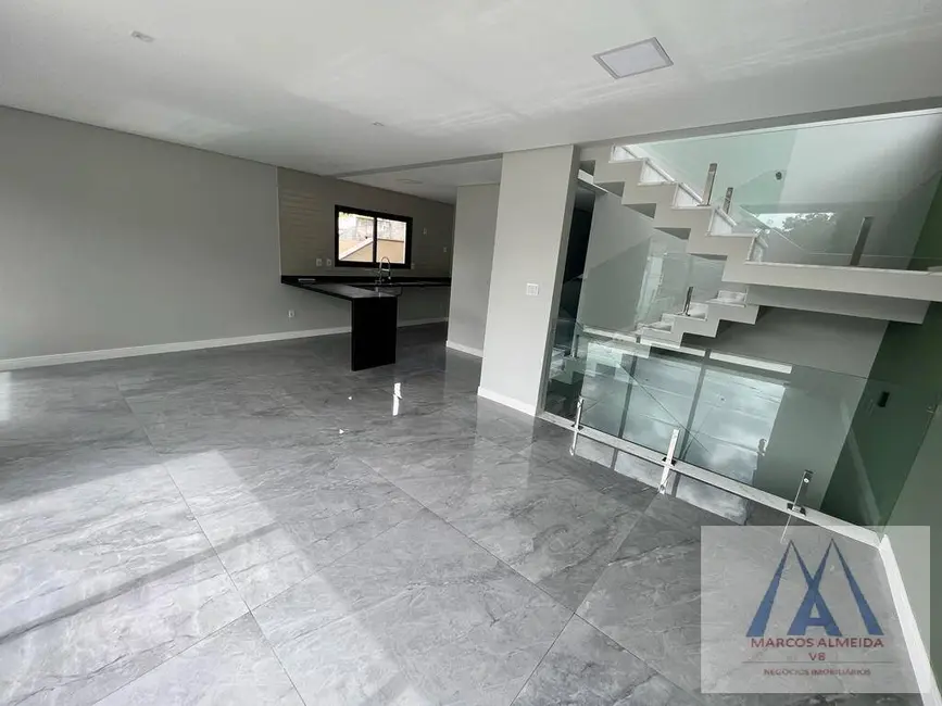 Foto 5 de Casa com 3 quartos à venda, 244m2 em Fazenda Rodeio, Mogi Das Cruzes - SP