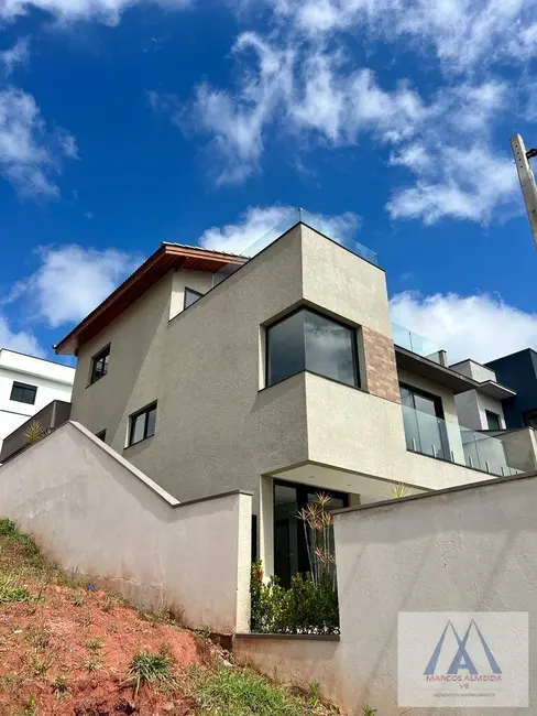 Foto 3 de Casa com 3 quartos à venda, 244m2 em Fazenda Rodeio, Mogi Das Cruzes - SP