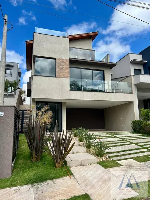 Foto 1 de Casa com 3 quartos à venda, 244m2 em Fazenda Rodeio, Mogi Das Cruzes - SP