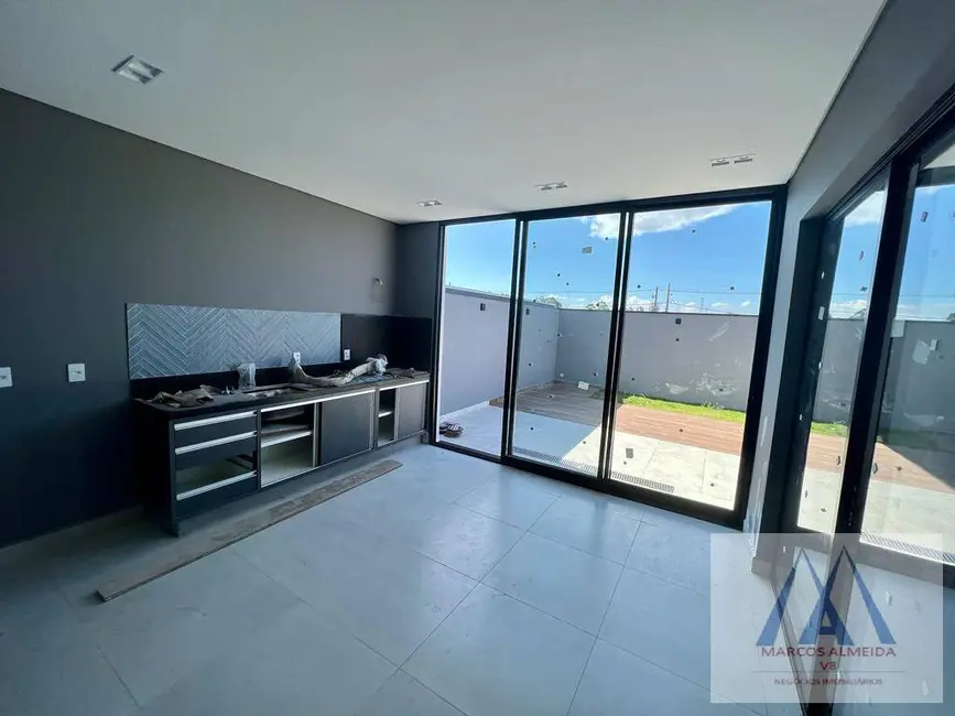 Foto 6 de Casa de Condomínio com 3 quartos à venda, 226m2 em Cézar de Souza, Mogi Das Cruzes - SP