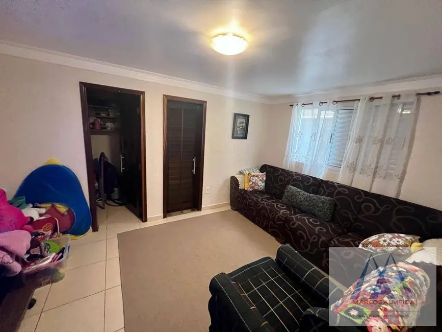 Foto 8 de Casa de Condomínio com 5 quartos à venda, 224m2 em Botujuru, Mogi Das Cruzes - SP