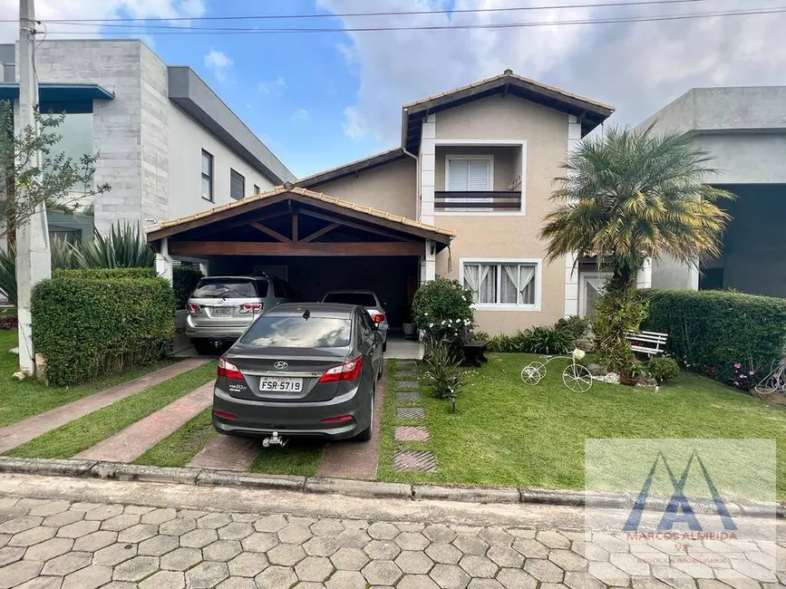 Foto 1 de Casa de Condomínio com 5 quartos à venda, 224m2 em Botujuru, Mogi Das Cruzes - SP