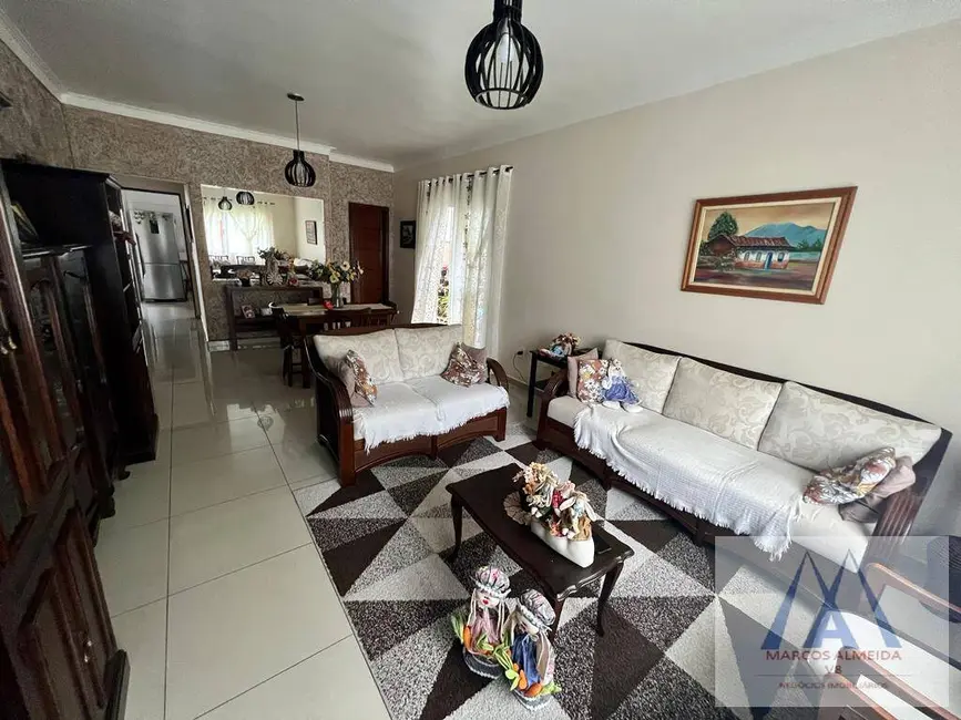 Foto 4 de Casa de Condomínio com 5 quartos à venda, 224m2 em Botujuru, Mogi Das Cruzes - SP