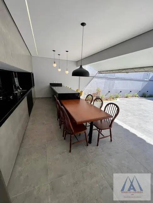 Foto 5 de Casa com 3 quartos à venda, 284m2 em Vila Oliveira, Mogi Das Cruzes - SP