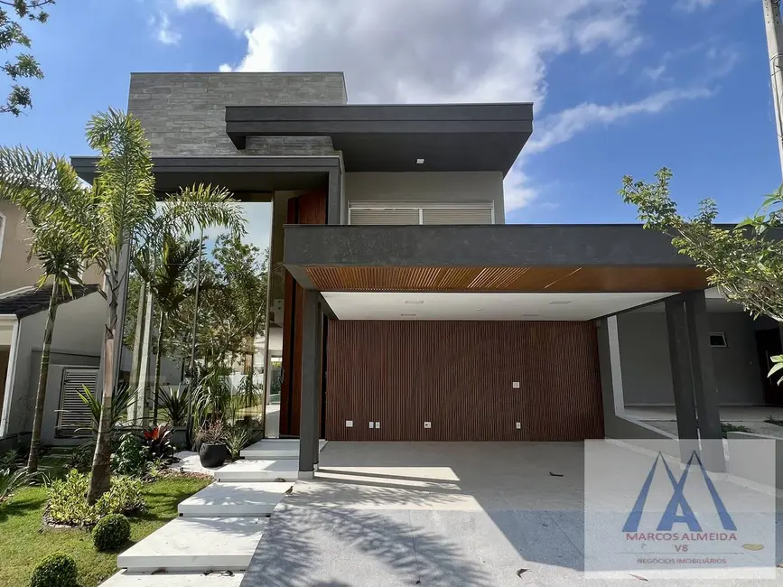 Foto 3 de Casa de Condomínio com 3 quartos à venda, 267m2 em Botujuru, Mogi Das Cruzes - SP