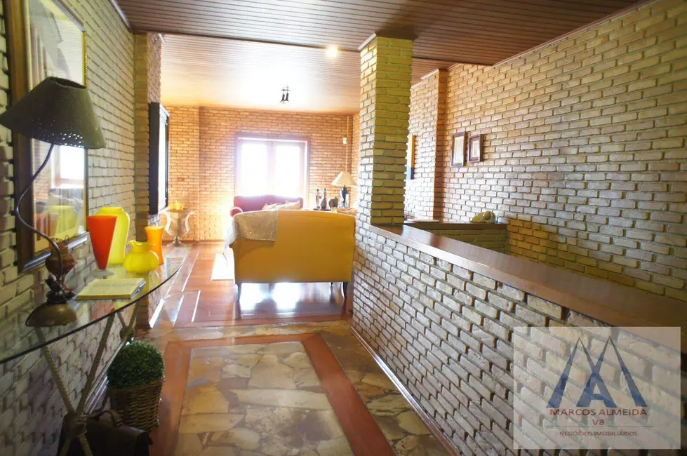 Foto 4 de Casa com 5 quartos à venda, 446m2 em Vila Suissa, Mogi Das Cruzes - SP