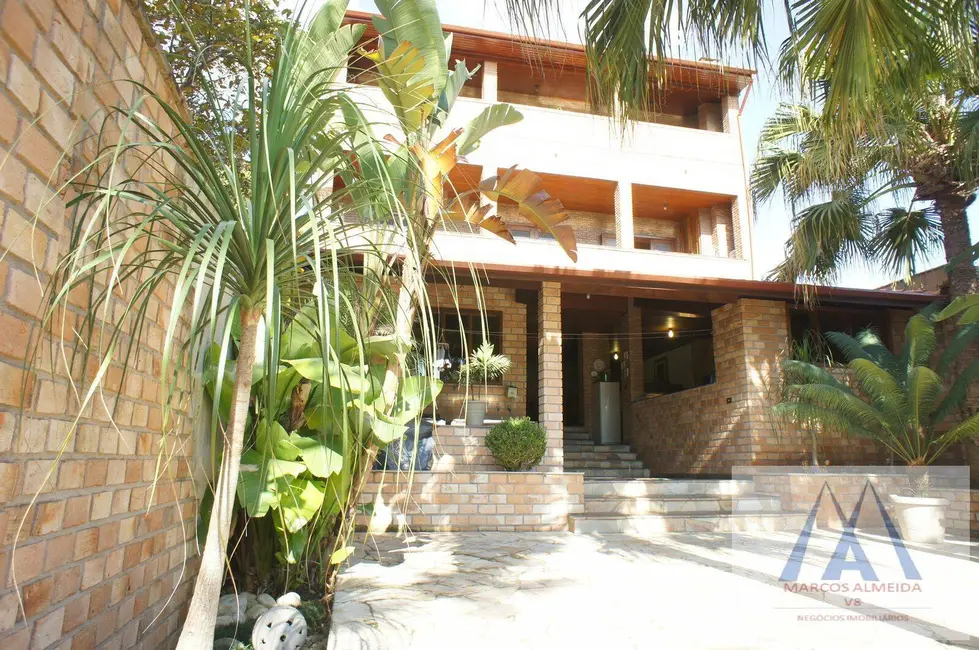 Foto 1 de Casa com 5 quartos à venda, 446m2 em Vila Suissa, Mogi Das Cruzes - SP