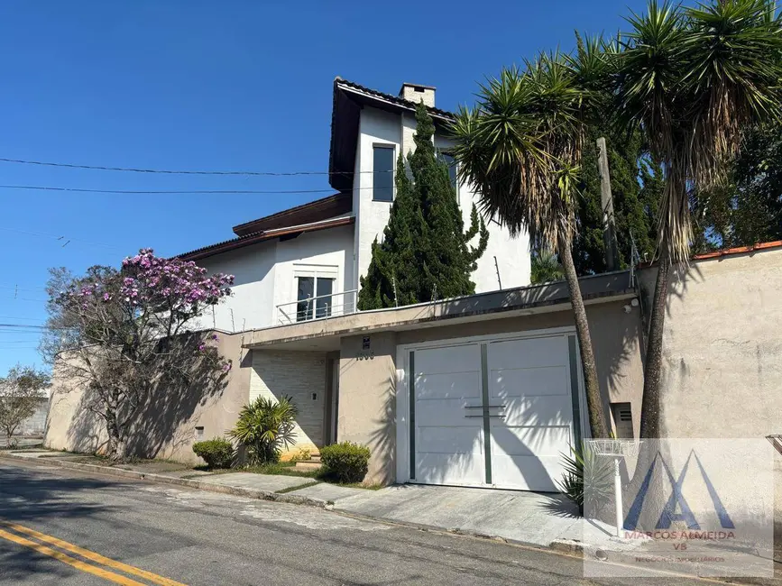 Foto 1 de Casa com 3 quartos à venda, 218m2 em Vila Oliveira, Mogi Das Cruzes - SP