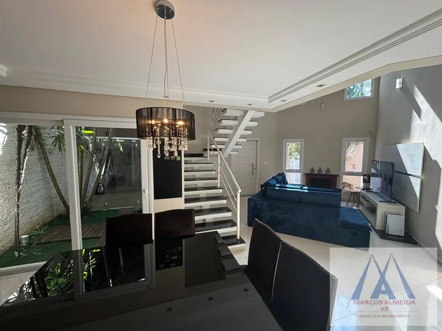 Foto 8 de Casa com 3 quartos à venda, 218m2 em Vila Oliveira, Mogi Das Cruzes - SP