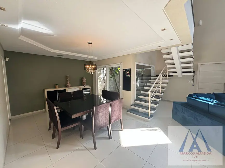 Foto 9 de Casa com 3 quartos à venda, 218m2 em Vila Oliveira, Mogi Das Cruzes - SP