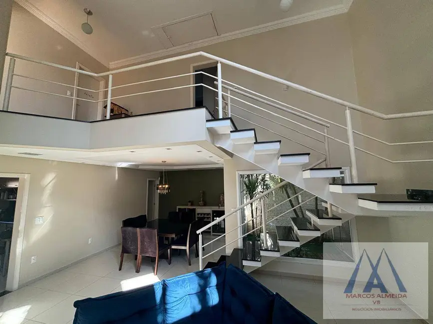 Foto 6 de Casa com 3 quartos à venda, 218m2 em Vila Oliveira, Mogi Das Cruzes - SP