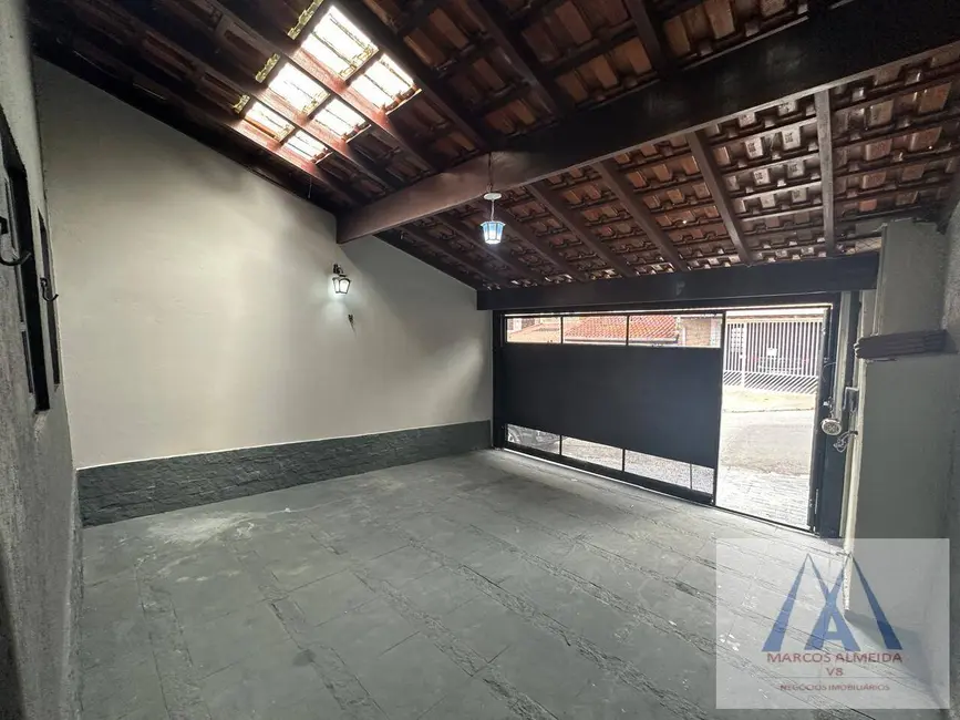 Foto 2 de Casa com 3 quartos à venda, 175m2 em Vila Suissa, Mogi Das Cruzes - SP