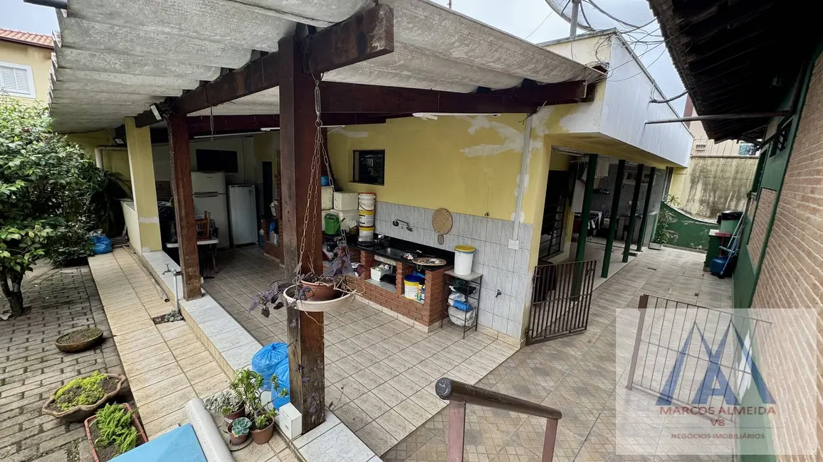 Foto 5 de Casa com 4 quartos para alugar, 380m2 em Centro, Mogi Das Cruzes - SP