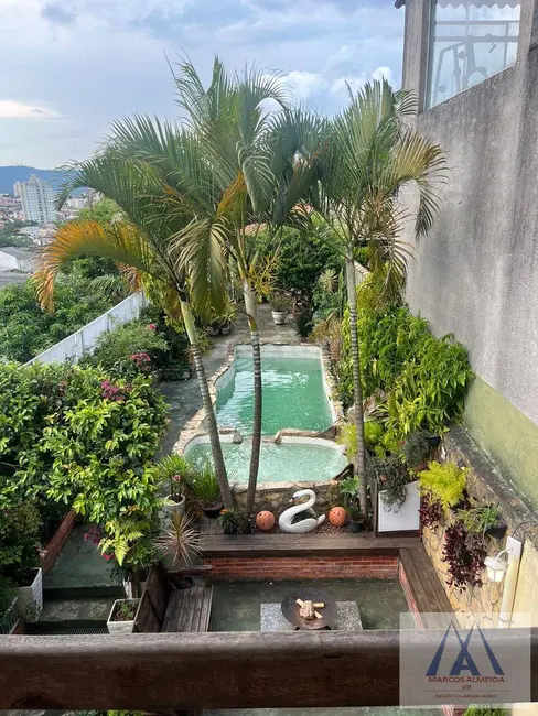 Foto 1 de Casa com 3 quartos à venda, 215m2 em Mogi Moderno, Mogi Das Cruzes - SP