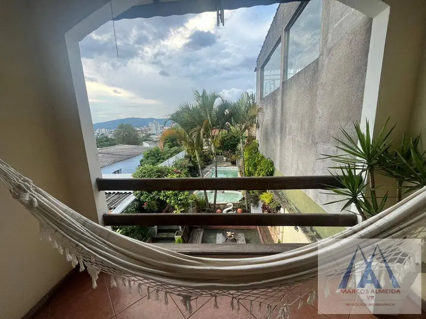 Foto 9 de Casa com 3 quartos à venda, 215m2 em Mogi Moderno, Mogi Das Cruzes - SP