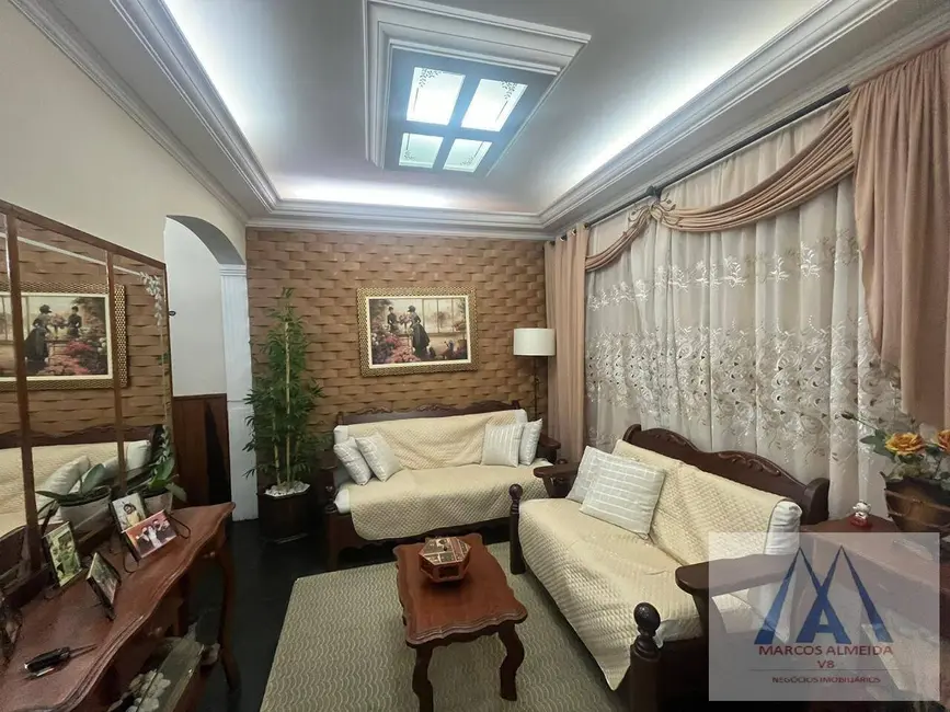 Foto 2 de Casa com 3 quartos à venda, 215m2 em Mogi Moderno, Mogi Das Cruzes - SP