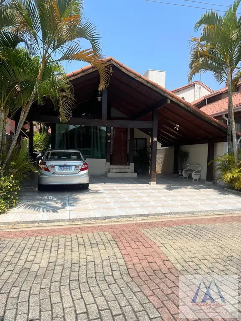 Casa de Condomínio com 3 quartos à venda, 194m2 em Chácara Jafet, Mogi Das Cruzes - SP - imagem 1 Foto 1 de Casa de Condomínio com 3 quartos à venda, 194m2 em Chácara Jafet, Mogi Das Cruzes - SP