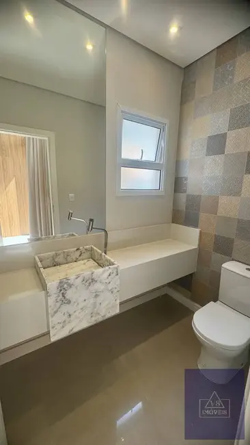 Foto 3 de Casa de Condomínio com 3 quartos à venda, 165m2 em Botujuru, Mogi Das Cruzes - SP